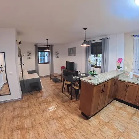 Nomada 4 Apartment *